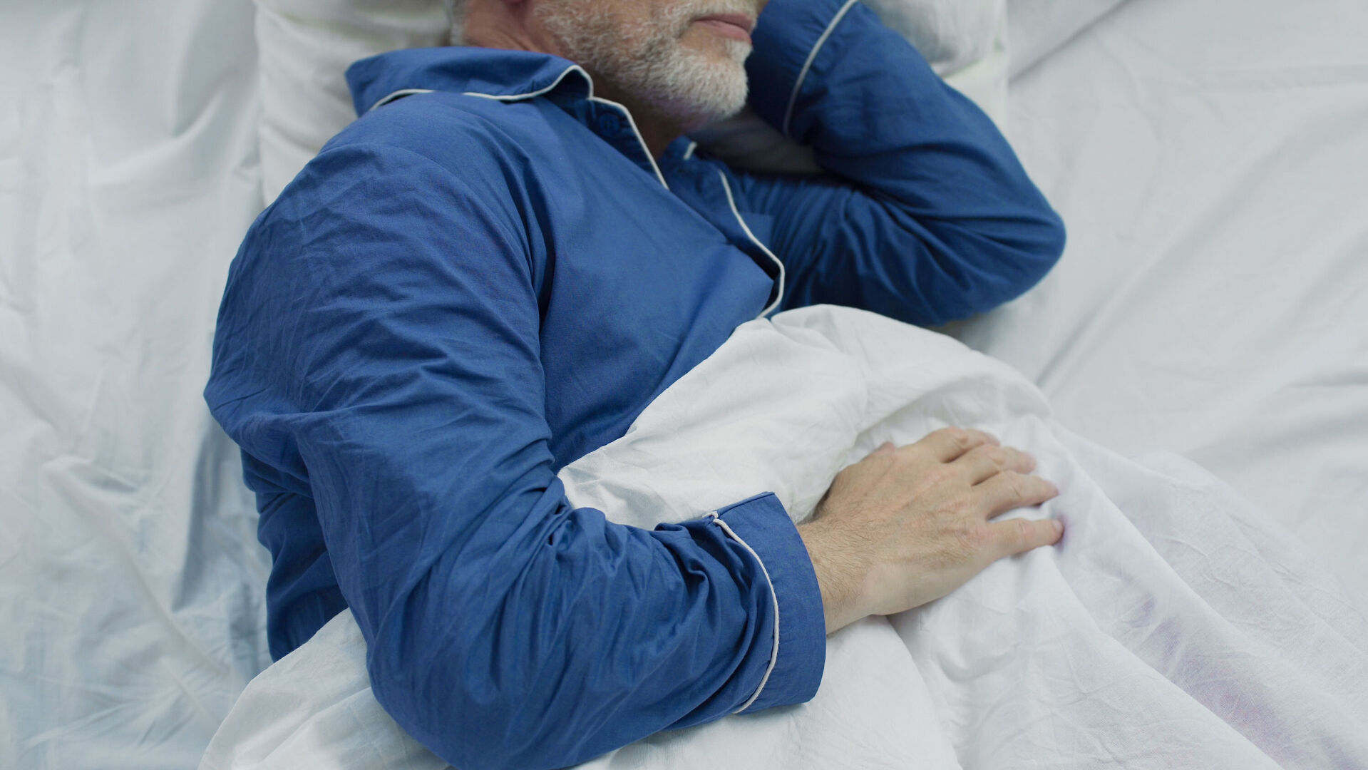 Find your sleep 'sweet spot' to protect your brain as you age, study suggests